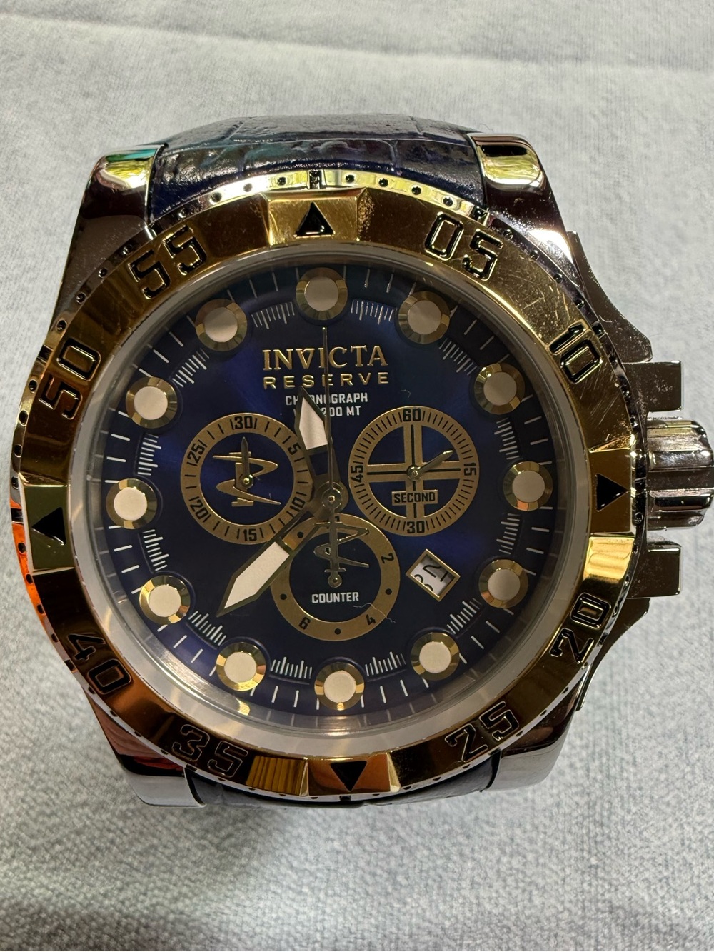 Invicta Excursion 28529 - Picture 1 of 13